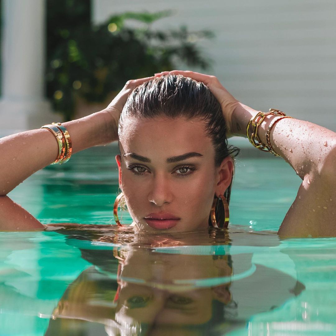 WATER RESISTANT💧 Mila Klein