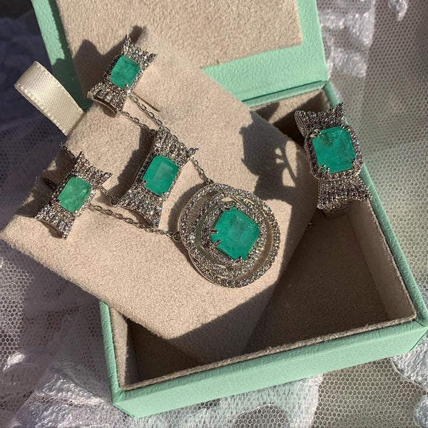 Fancy Colombian Emerald Spiral Necklace
