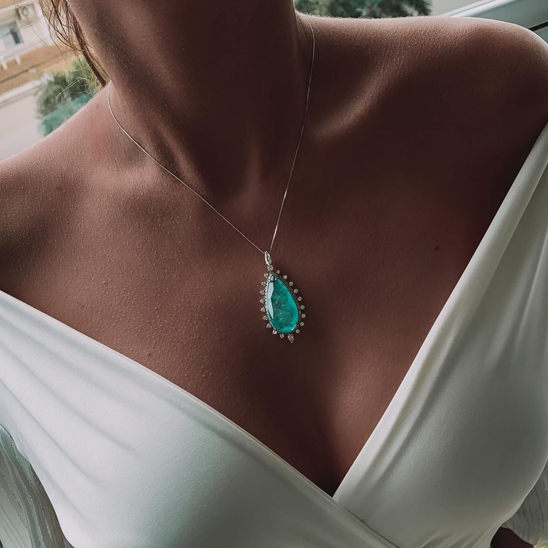 Necklace Luxury Maxi Drop shape Colombian Emerald