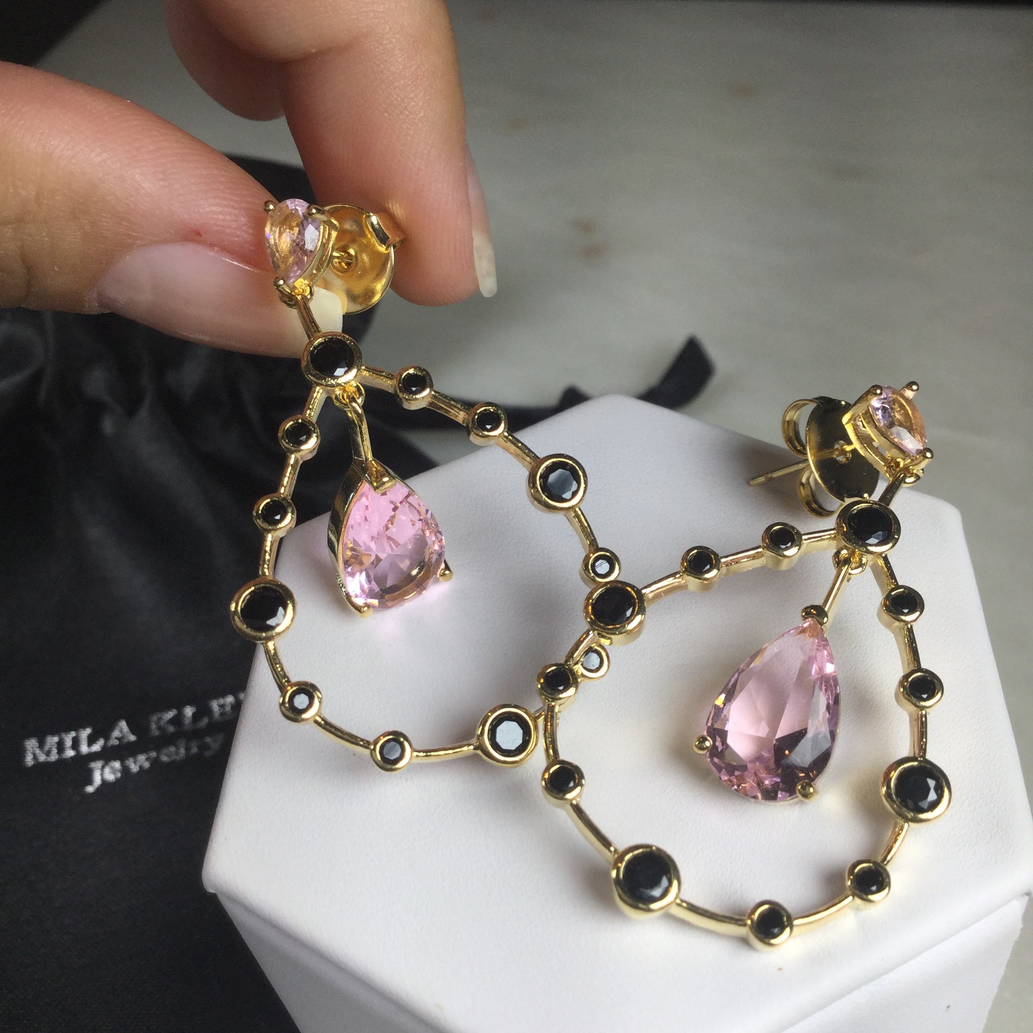 Earring Drop 18k Gold Plated Black & pink