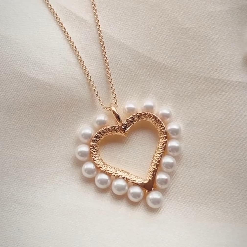 Heart Necklace and Premium Sea Shell Pearl 18k Gold Plated