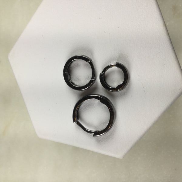 Set of Three hoop earrings black rhodium