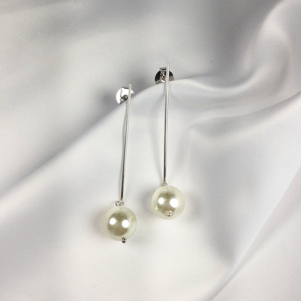 Fashion freshwater pearl earrings