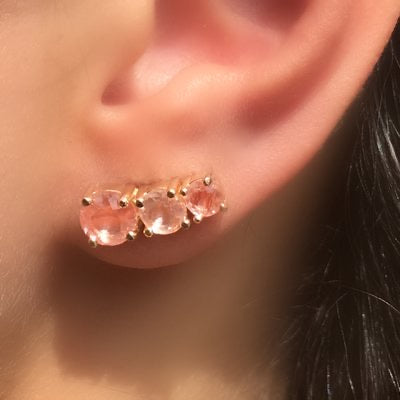 Ear cuff earring peach nude stone 18k gold plated.