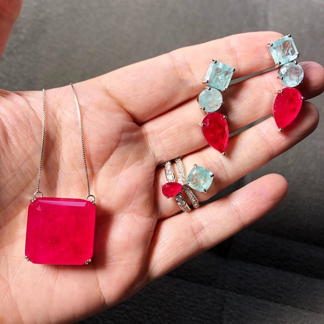 Ear hook aquamarine and cherry fusion stone