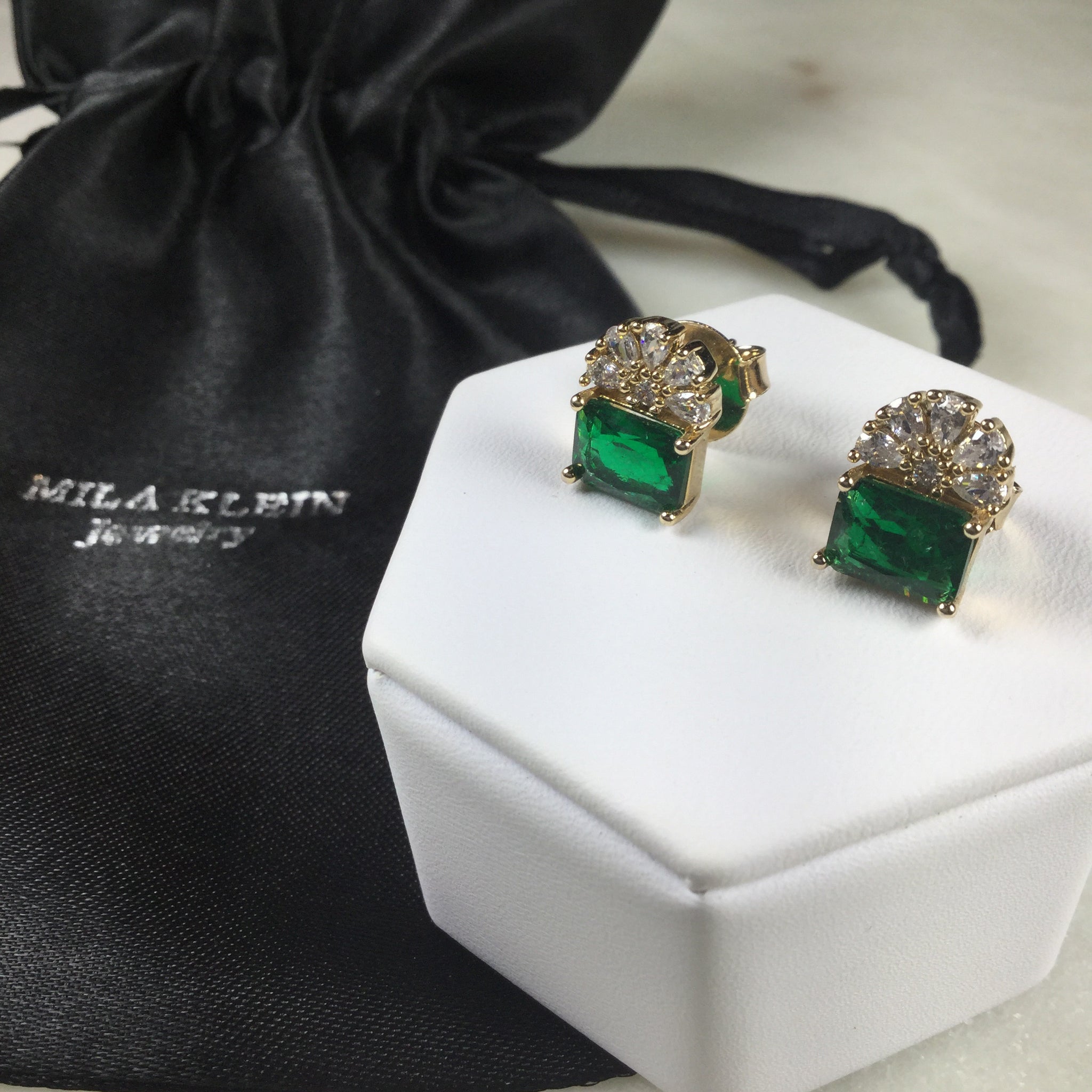 Rectangle Emerald fusion flower earrings 18k gold plated