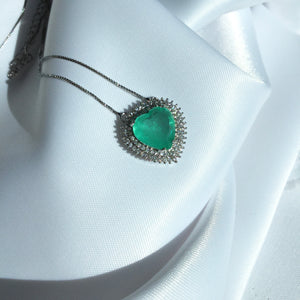 Colombia Emerald Heart Necklace and Diamondettes