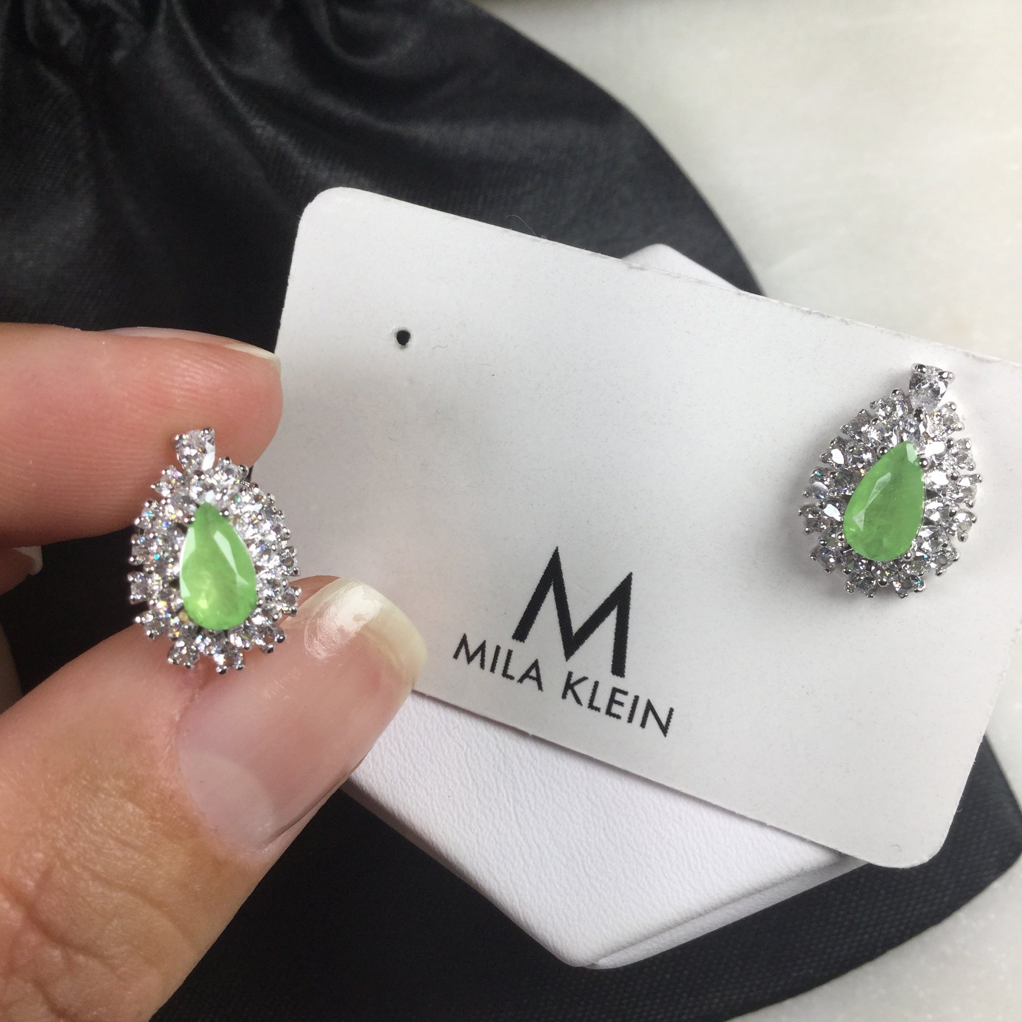 Earring Drop shape shine Green Glow fusion zircon