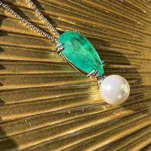 Drop Shape Necklace Colombian Emerald and Sea Shell Pearl