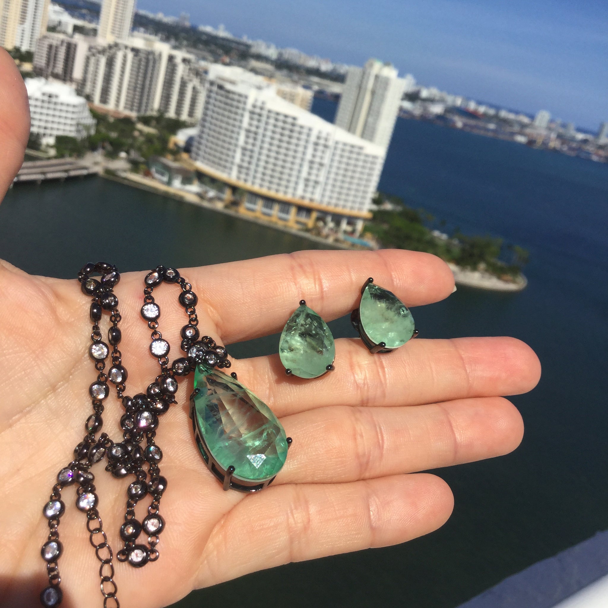 Set Green Emerald Necklace & Earring
