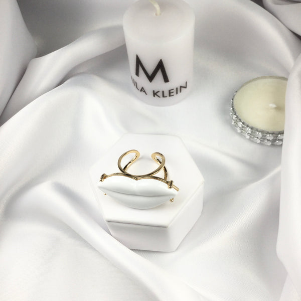 White Lip Adjustable Ring 18k Gold Plated