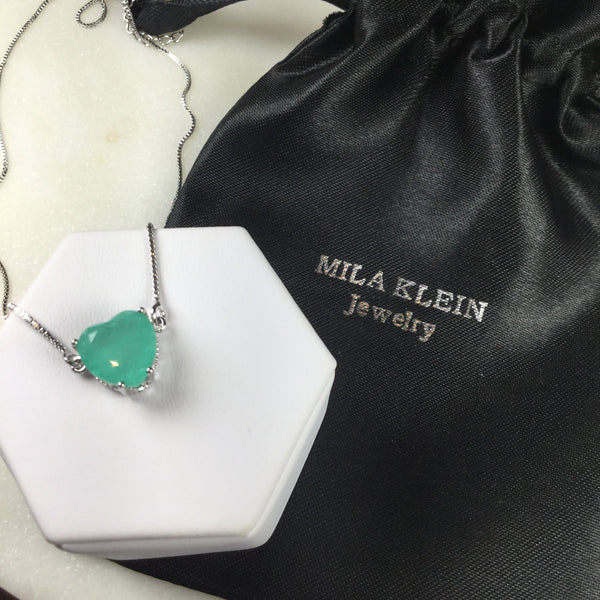 Small Heart Necklace emerald Colombia fusion
