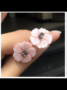 Flower Nude Earrings