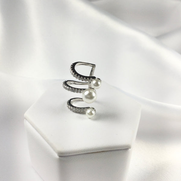 Fashion Ear cuff 3 pearl white diamondettes