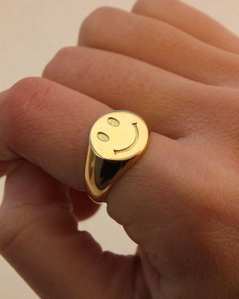 Waterproof Smiley Face Ring plated in 18k Gold