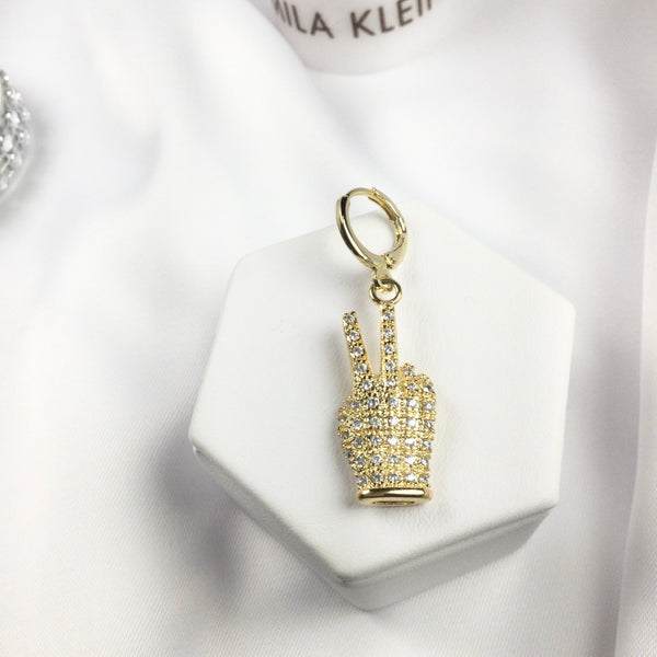 Hand Pendant 18k Gold Plated